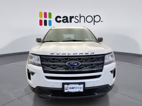 Used 2019 Ford Explorer XLT w/ Equipment Group 202A AWD/4WD image 8