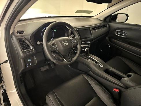 Used 2021 Honda HR-V EX-L image 5