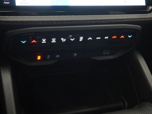 New 2026 Jeep Cherokee Limited AWD/4WD image 24