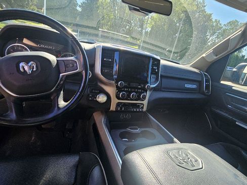 Used 2020 RAM 1500 Laramie AWD/4WD image 5