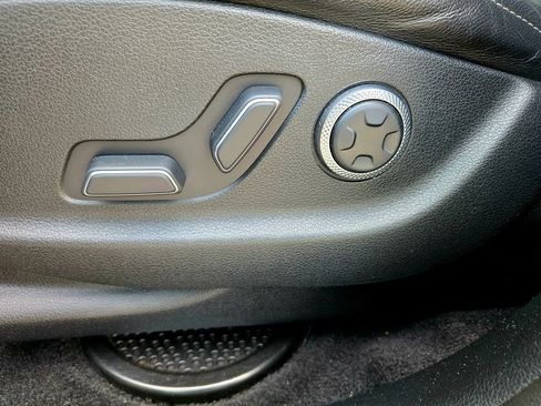 Used 2022 Genesis GV80 3.5T w/ Cargo Package image 25