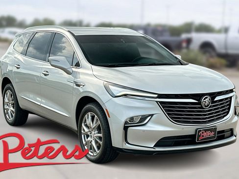 Used 2022 Buick Enclave Premium image 1