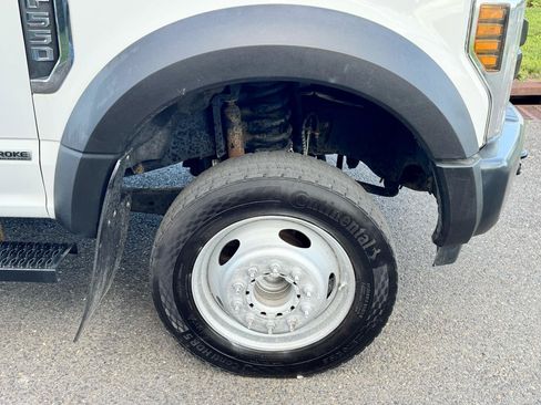 Used 2019 Ford F550 2WD Regular Cab Super Duty image 35