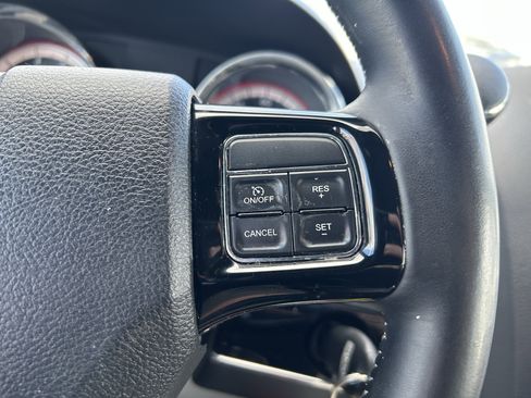 Used 2018 Dodge Grand Caravan SXT image 16