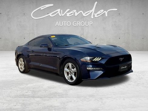 Used 2019 Ford Mustang Coupe RWD image 2