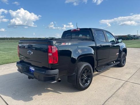 Used 2017 Chevrolet Colorado Z71 w/ Z71 Midnight Edition AWD/4WD image 8