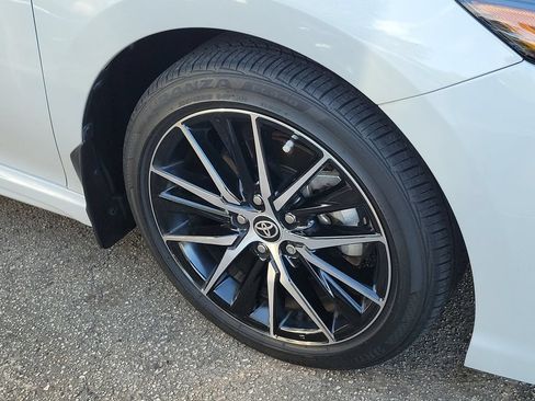 Used 2024 Toyota Camry SE FWD image 10