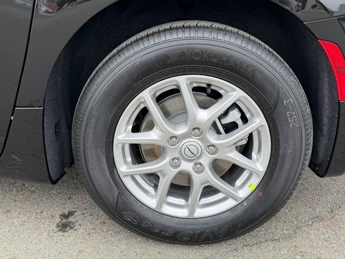 New 2026 Chrysler Pacifica Select image 12