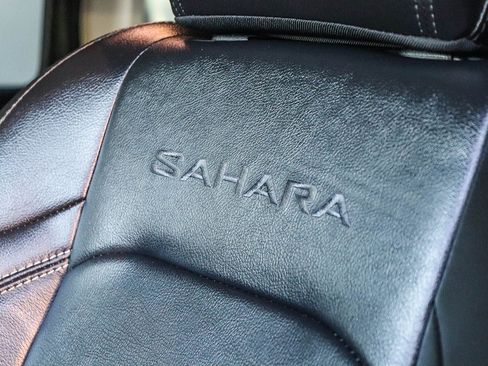 Used 2022 Jeep Wrangler Unlimited Sahara image 23