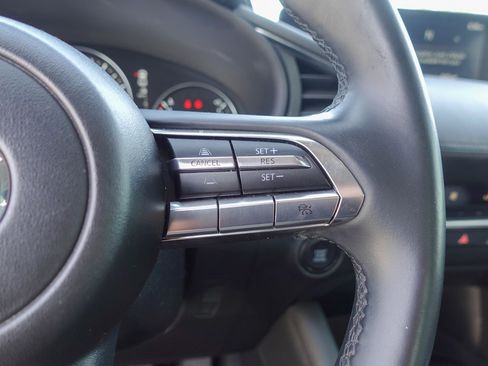 Used 2021 MAZDA MAZDA3 s image 15