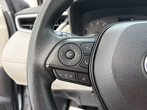 Used 2023 Toyota Corolla Cross L AWD/4WD image 15