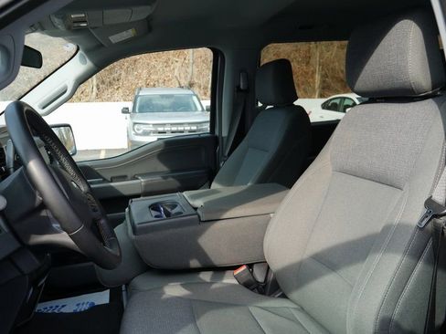 Used 2025 Ford F150 XLT w/ Equipment Group 301A Standard image 9