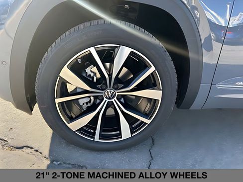 New 2026 Volkswagen Atlas Cross Sport SEL Premium R-Line image 9