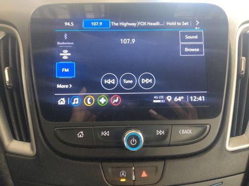 Used 2023 Chevrolet Malibu LT FWD image 25