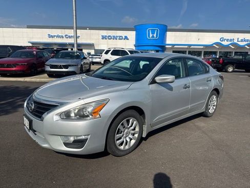 Used 2015 Nissan Altima 2.5 S w/ Power Driver Seat Package FWD image 1