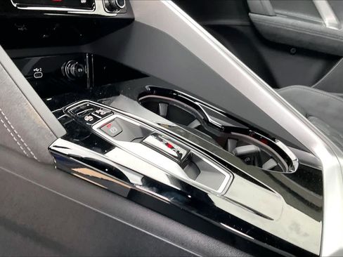 New 2025 Audi SQ5 Premium Plus image 7