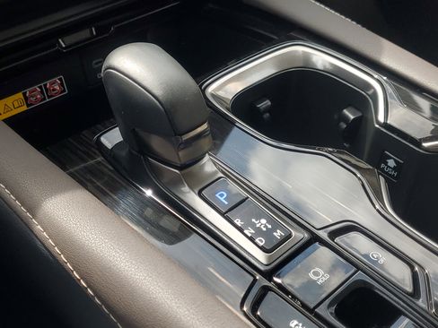 Used 2024 Lexus RX 350 FWD w/ Technology Package image 33