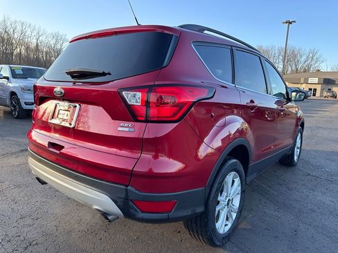Used 2019 Ford Escape SEL image 3