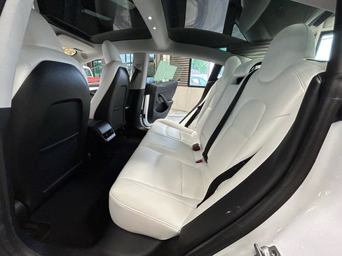 Used 2021 Tesla Model 3 Long Range AWD/4WD image 47