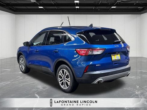 Used 2022 Ford Escape SEL AWD/4WD image 3