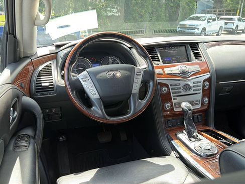 Used 2018 INFINITI QX80 2WD w/ Driver Assistance Package image 19