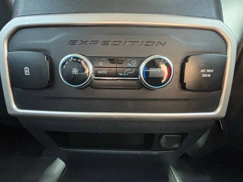 Used 2024 Ford Expedition Max XLT image 23