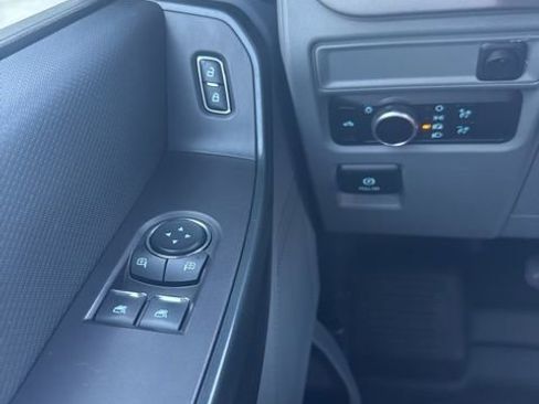 Used 2023 Ford F150 XL image 16