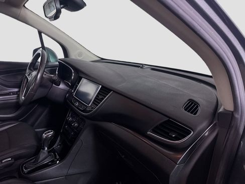 Used 2018 Buick Encore Preferred image 30