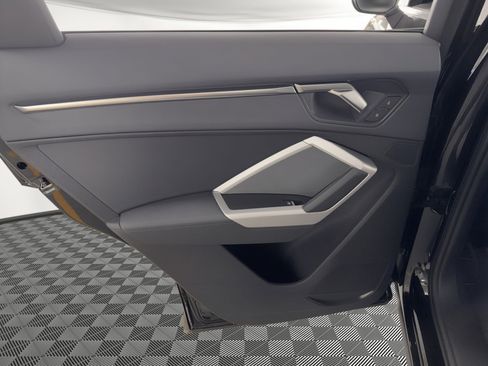 Certified 2025 Audi Q3 2.0T Premium w/ Convenience Package image 17