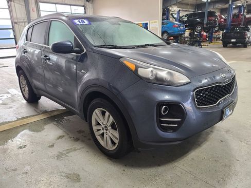 Used 2018 Kia Sportage LX w/ LX Popular Package image 3