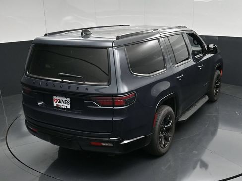 Used 2024 Jeep Wagoneer Series II AWD/4WD image 39