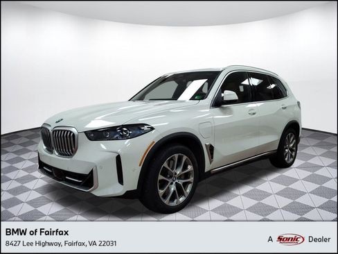 Used 2025 BMW X5 xDrive50e w/ Parking Assistance Package image 1