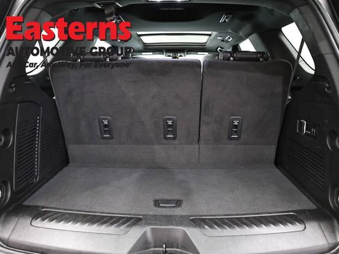 Used 2022 Chevrolet Tahoe LT w/ Luxury Package image 9