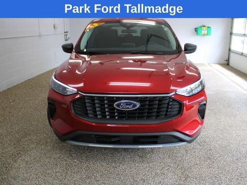 Used 2023 Ford Escape Active w/ Cold Weather Package FWD image 9