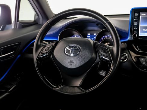 Used 2021 Toyota C-HR XLE FWD image 13