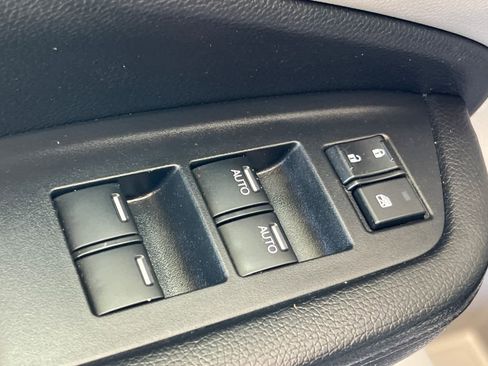 Used 2016 Honda Pilot EX image 13