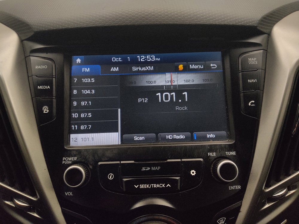 Used 2017 Hyundai Veloster Value Edition FWD image 25