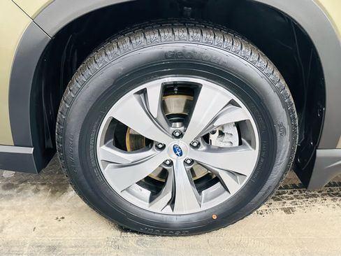 Certified 2023 Subaru Ascent Premium w/ Convenience Package image 28