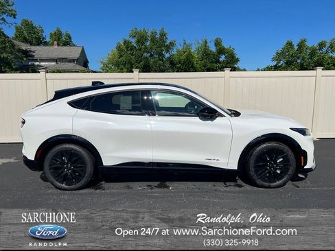 Used 2026 Ford Mustang Mach-E Premium w/ Sport Appearance Package AWD/4WD image 1