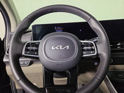 Certified 2026 Kia Carnival LXS FWD image 21