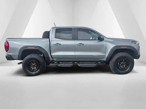 Used 2024 GMC Canyon AT4X w/ AT4X AEV Edition AWD/4WD image 8