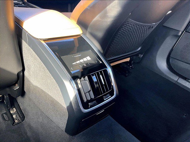 Used 2018 Volvo S90 T5 Momentum w/ Convenience Package FWD image 22