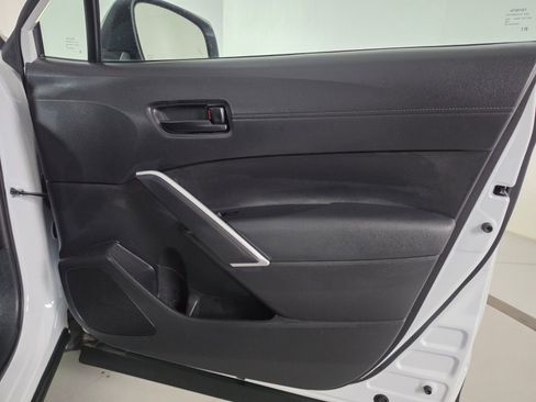 Used 2023 Toyota Corolla Cross LE image 19