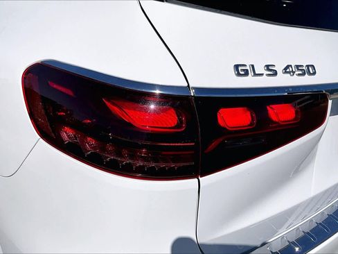 Certified 2024 Mercedes-Benz GLS 450 4MATIC image 29