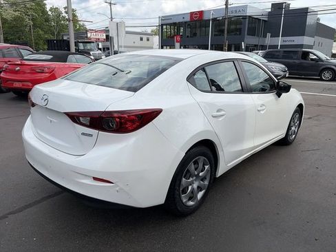 Used 2016 MAZDA MAZDA3 i Sport FWD image 8