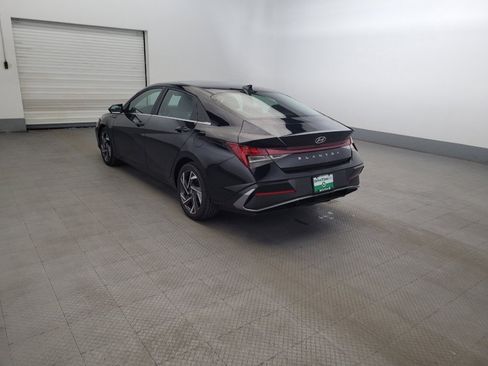 Used 2024 Hyundai Elantra SEL w/ Convenience Package FWD image 5