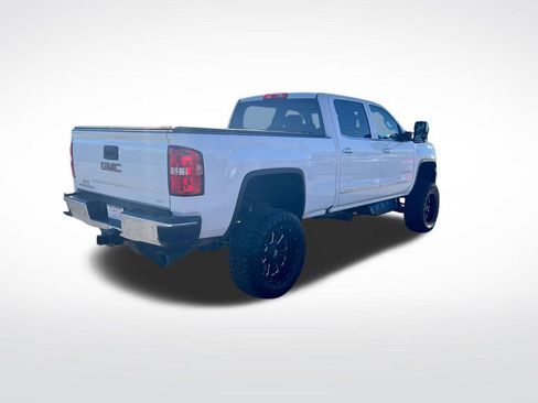 Used 2019 GMC Sierra 2500 SLT w/ Duramax Plus Package image 8