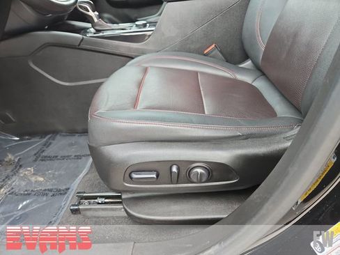 Used 2021 Chevrolet Blazer RS w/ Enhanced Convenience Package image 24