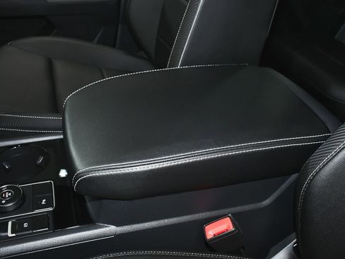 Used 2023 Volkswagen Atlas Cross Sport SEL R-Line image 42