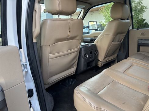 Used 2015 Ford F250 Lariat w/ Lariat Ultimate Package image 39